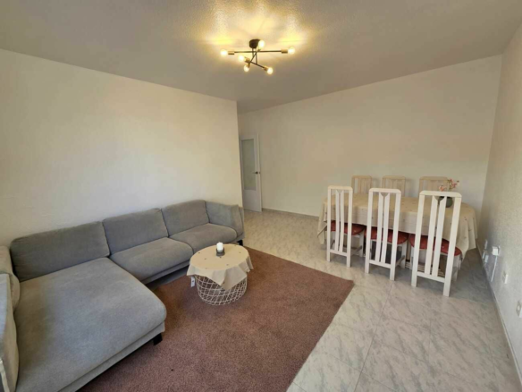 3-bedroom Apartment In Torrevieja, Spain (95 M²)