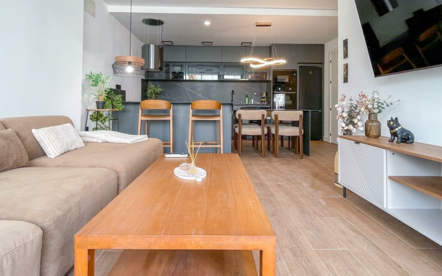 3-bedroom Terraced House In Torrevieja, Spain (160 M²)