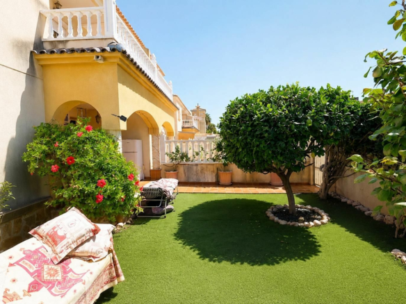 2-bedroom Apartment In Orihuela Costa, Spain (69 M²)
