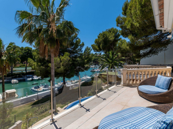 6-bedroom Villa In Calvià, Spain (614 M²)