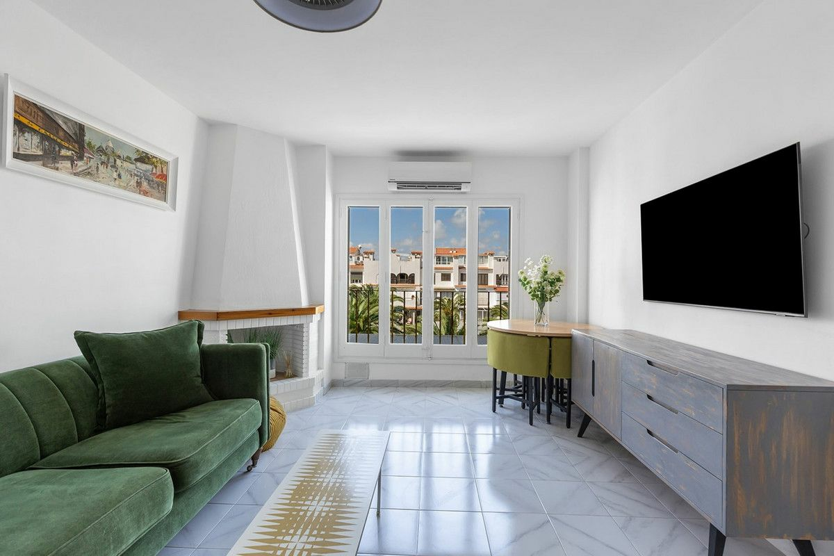 1-bedroom Apartment In Torrevieja, Spain (51 M²)