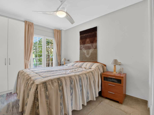 2-bedroom Apartment In Torrevieja, Spain (76 M²)