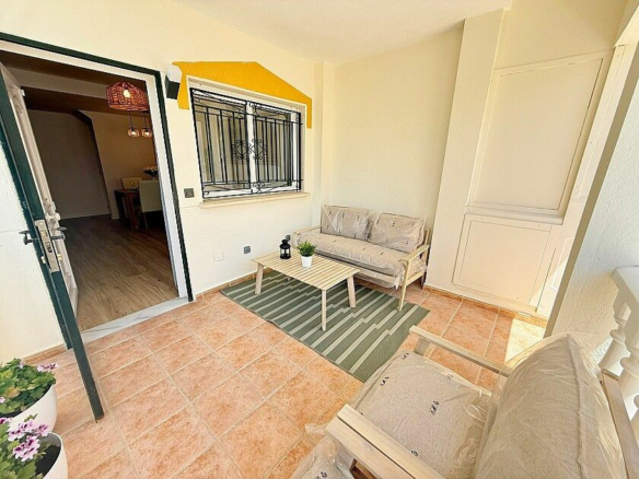 3-bedroom House In Orihuela Costa, Spain (90 M²)