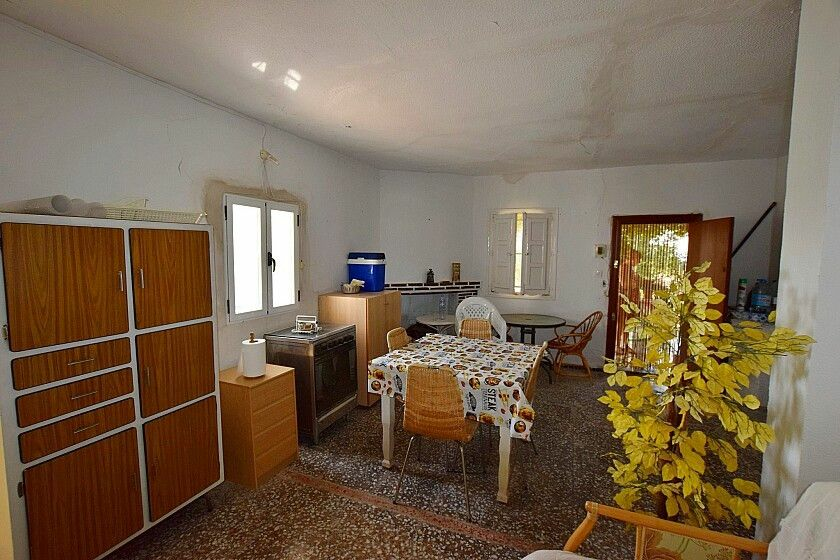 3-bedroom Villa In Albatera, Spain (100 M²)