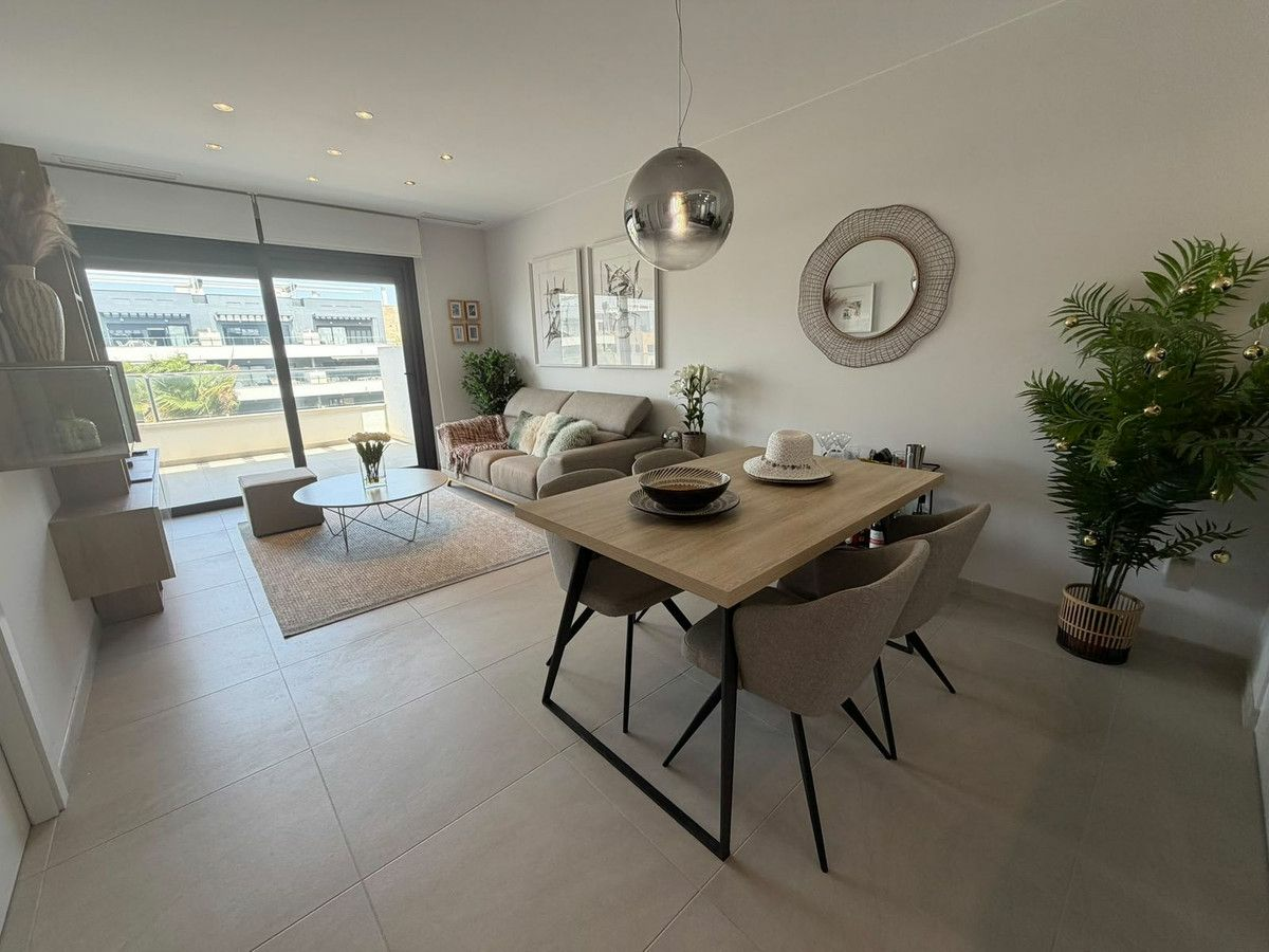 2-bedroom Apartment In Orihuela Costa, Spain (88 M²)