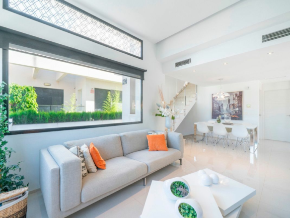 3-bedroom Villa In Rojales, Spain (122 M²)