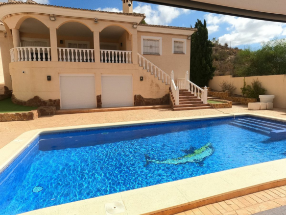 5-bedroom Villa In Algorfa, Spain (300 M²)