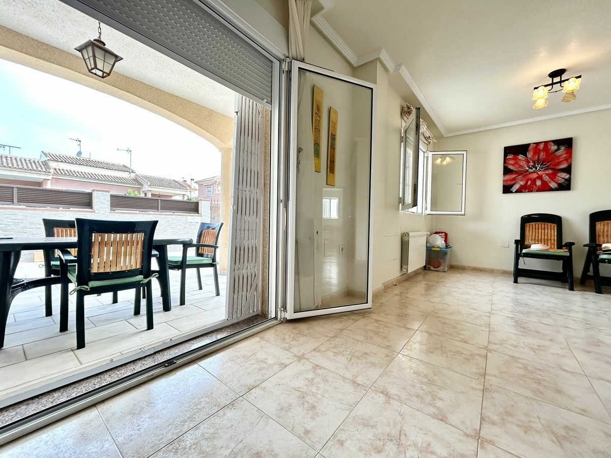 3-bedroom House In Pilar De La Horadada, Spain (132 M²)
