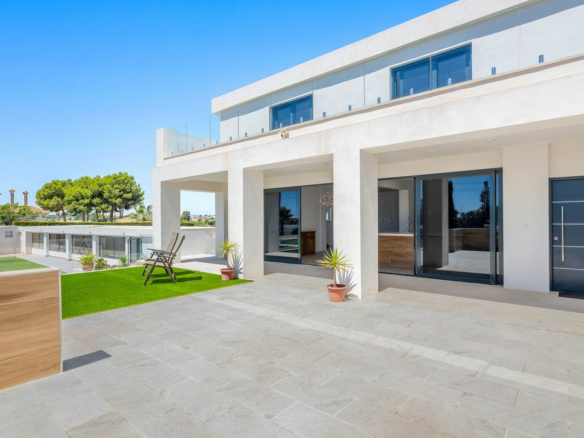 8-bedroom Country House In Los Montesinos, Spain (790 M²)