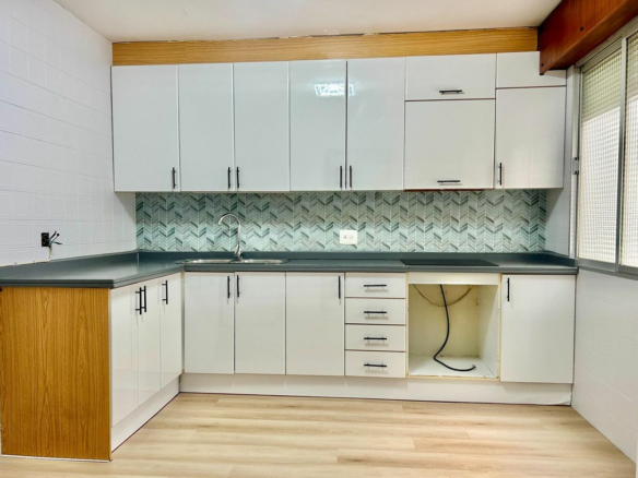 4-bedroom Apartment In Torrevieja, Spain (164 M²)