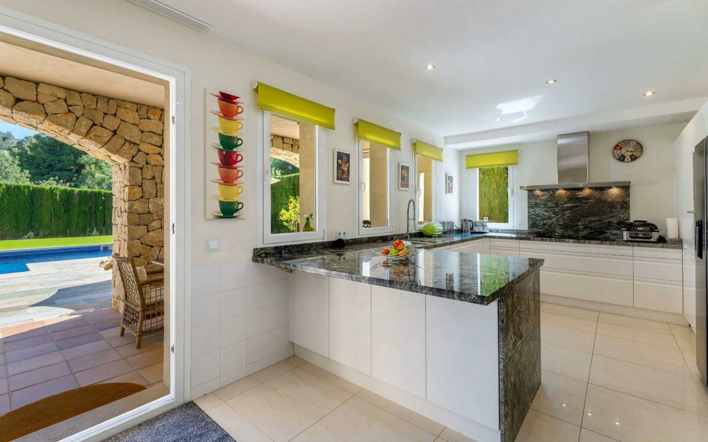 4-bedroom Villa In Calvià, Spain (368 M²)