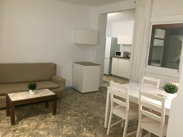 4-bedroom Apartment In Alicante, Spain (103 M²)