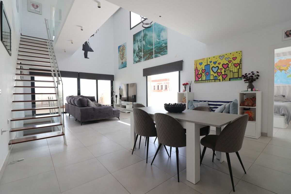 4-bedroom Villa In Benijofar, Spain (319 M²)