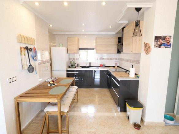5-bedroom Villa In Orihuela Costa, Spain (208 M²)