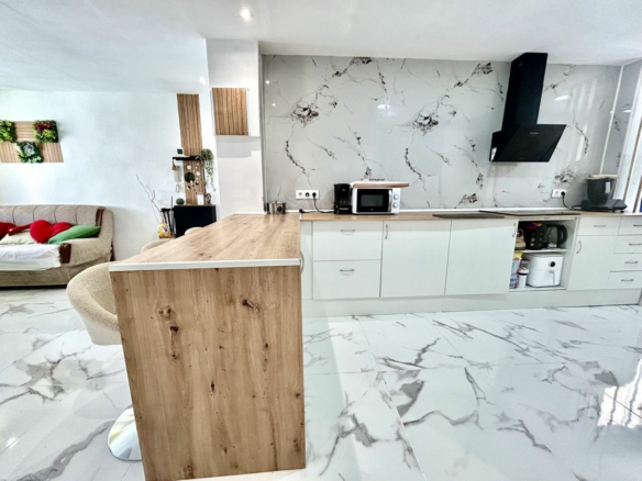 3-bedroom Apartment In San Pedro Del Pinatar, Spain (127 M²)