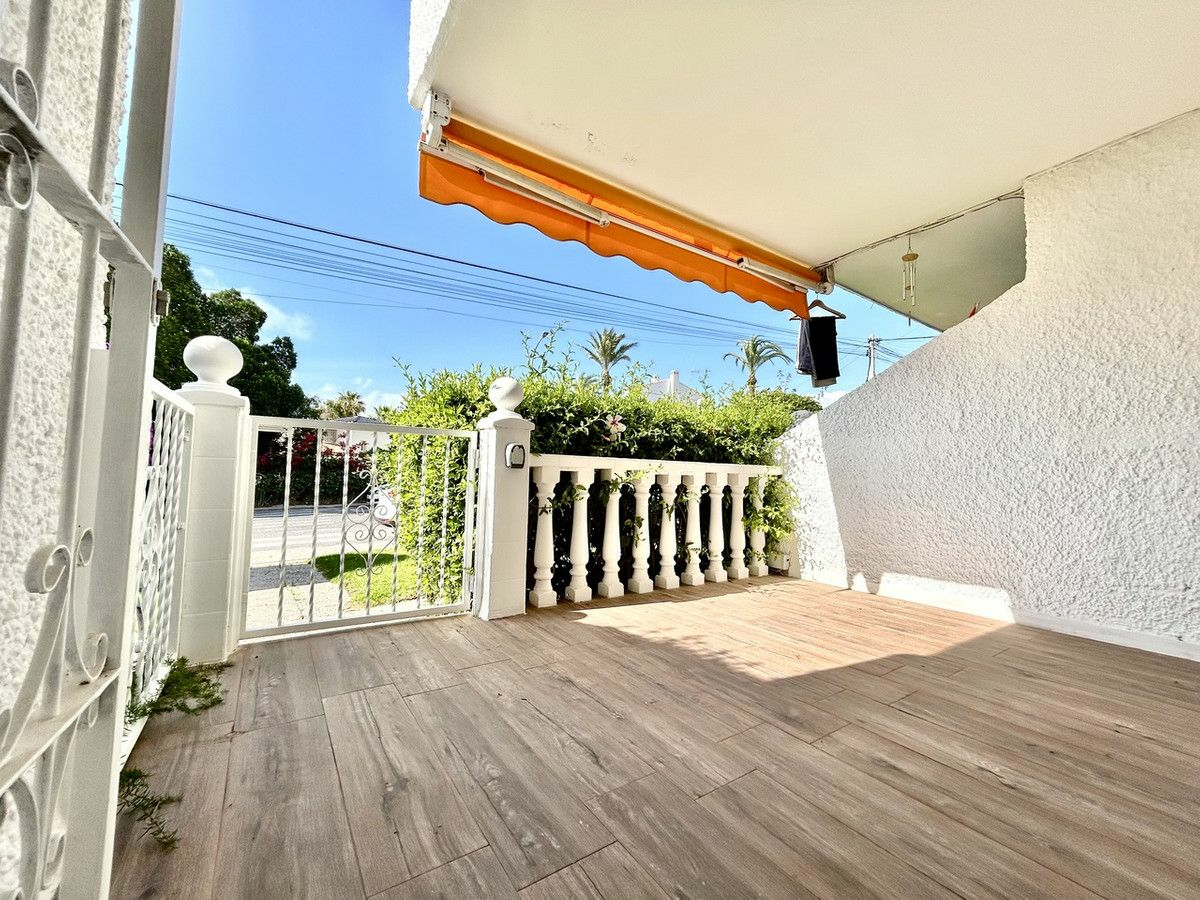 2-bedroom Apartment In Orihuela Costa, Spain (58 M²)