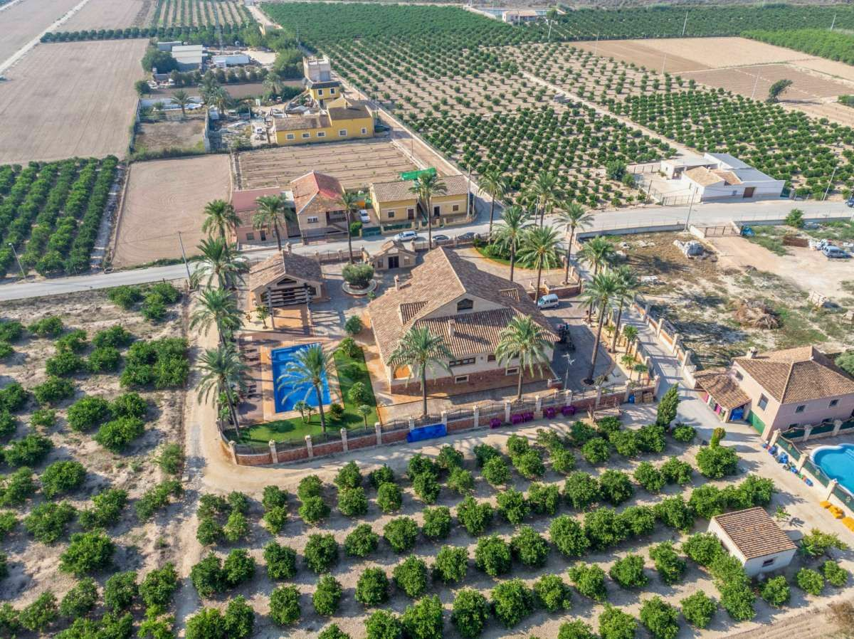 4-bedroom Villa In Orihuela, Spain (837 M²)