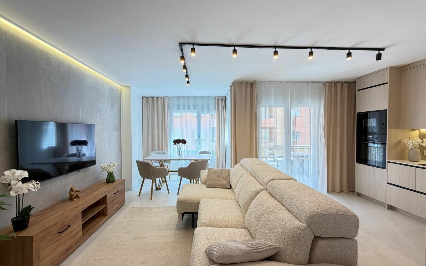 4-bedroom Apartment In Torrevieja, Spain (107 M²)
