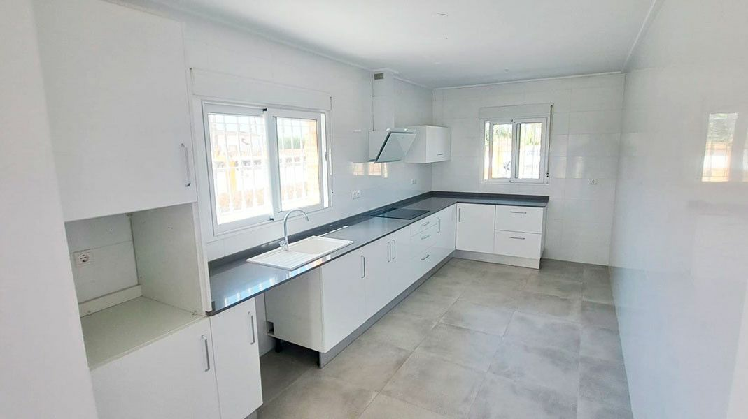 3-bedroom Villa In Catral, Spain (158 M²)
