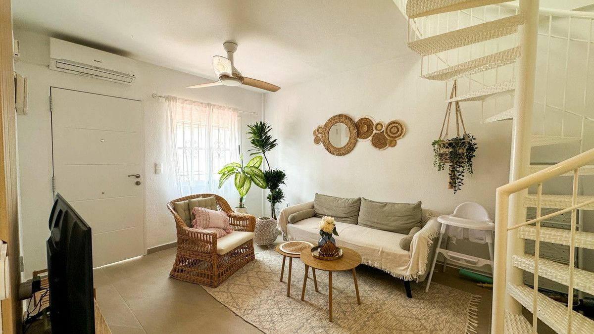 2-bedroom Villa In Orihuela Costa, Spain (68 M²)