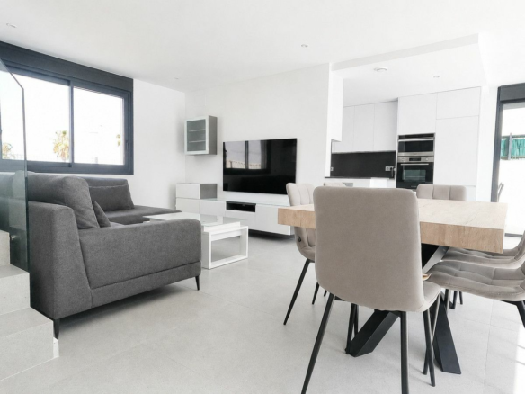 5-bedroom Villa In Algorfa, Spain (200 M²)