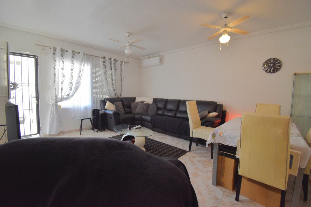 4-bedroom House In Orihuela Costa, Spain (167 M²)