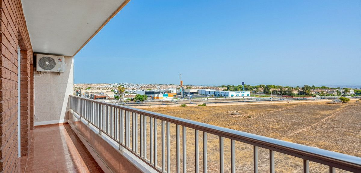 2-bedroom Apartment In Orihuela Costa, Spain (61 M²)