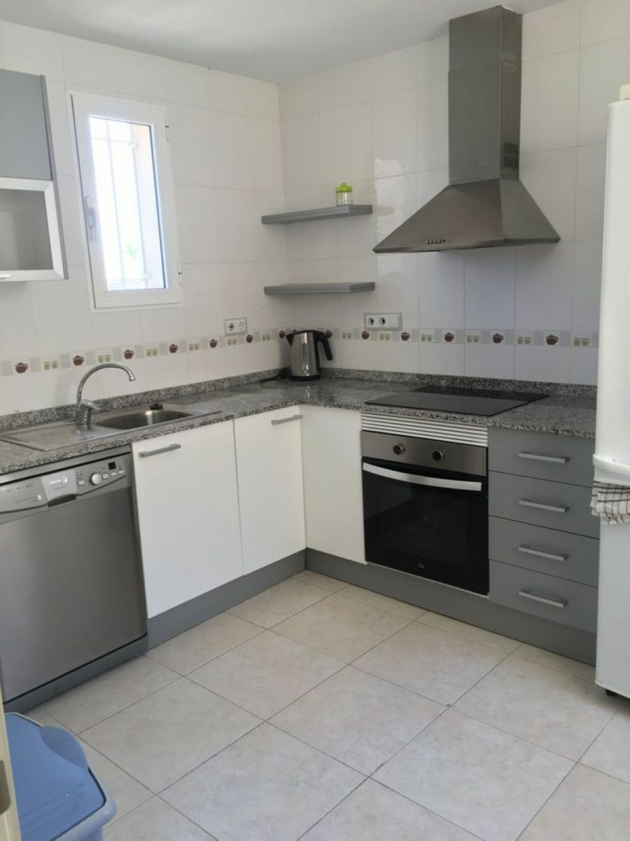 3-bedroom Apartment In Torre – Pacheco, Spain (98 M²)
