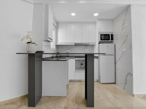 2-bedroom Apartment In Torrevieja, Spain (74 M²)