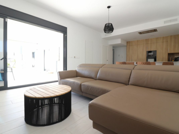 3-bedroom Villa In Algorfa, Spain (118 M²)