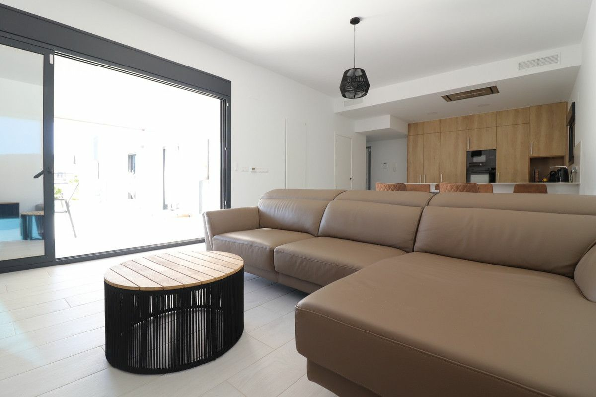 3-bedroom Villa In Algorfa, Spain (118 M²)