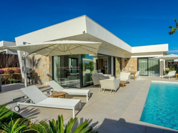 3-bedroom Villa In Orihuela, Spain (177 M²)