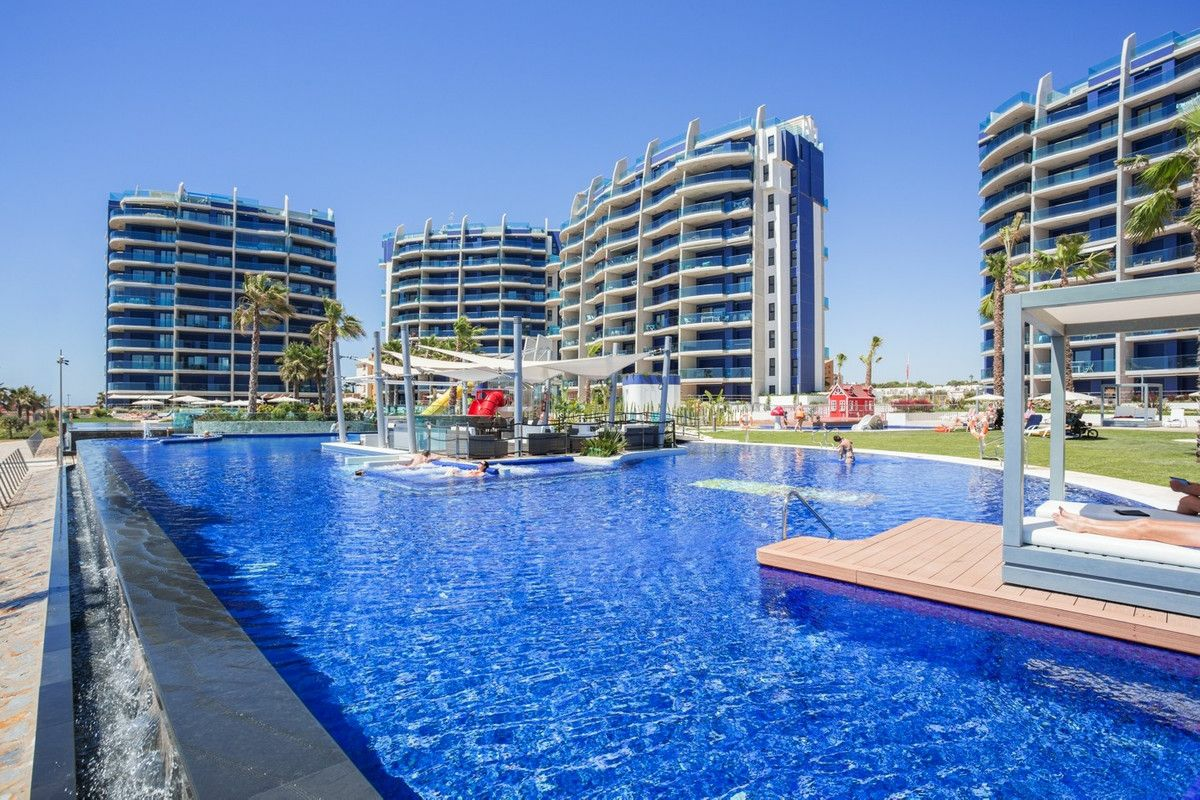 2-bedroom Apartment In Orihuela Costa, Spain (98 M²)