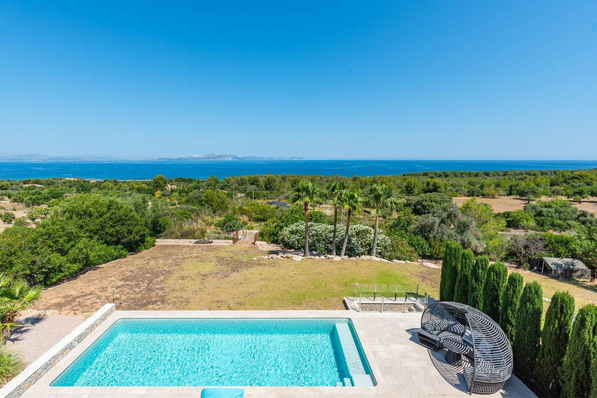 5-bedroom Villa In Colònia De Sant Pere, Spain (500 M²)