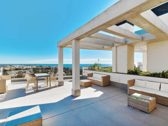 2-bedroom Apartment In Orihuela Costa, Spain (95 M²)