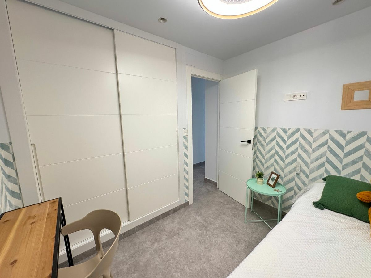 3-bedroom Apartment In Guardamar Del Segura, Spain (70 M²)