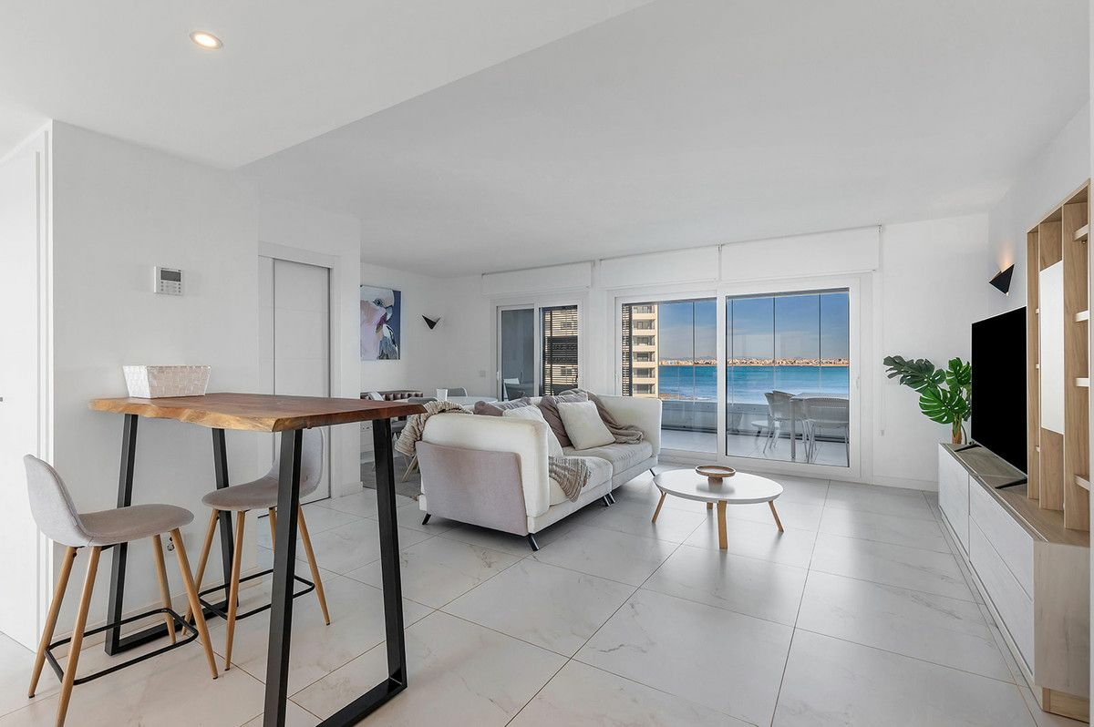 2-bedroom Apartment In Orihuela Costa, Spain (122 M²)