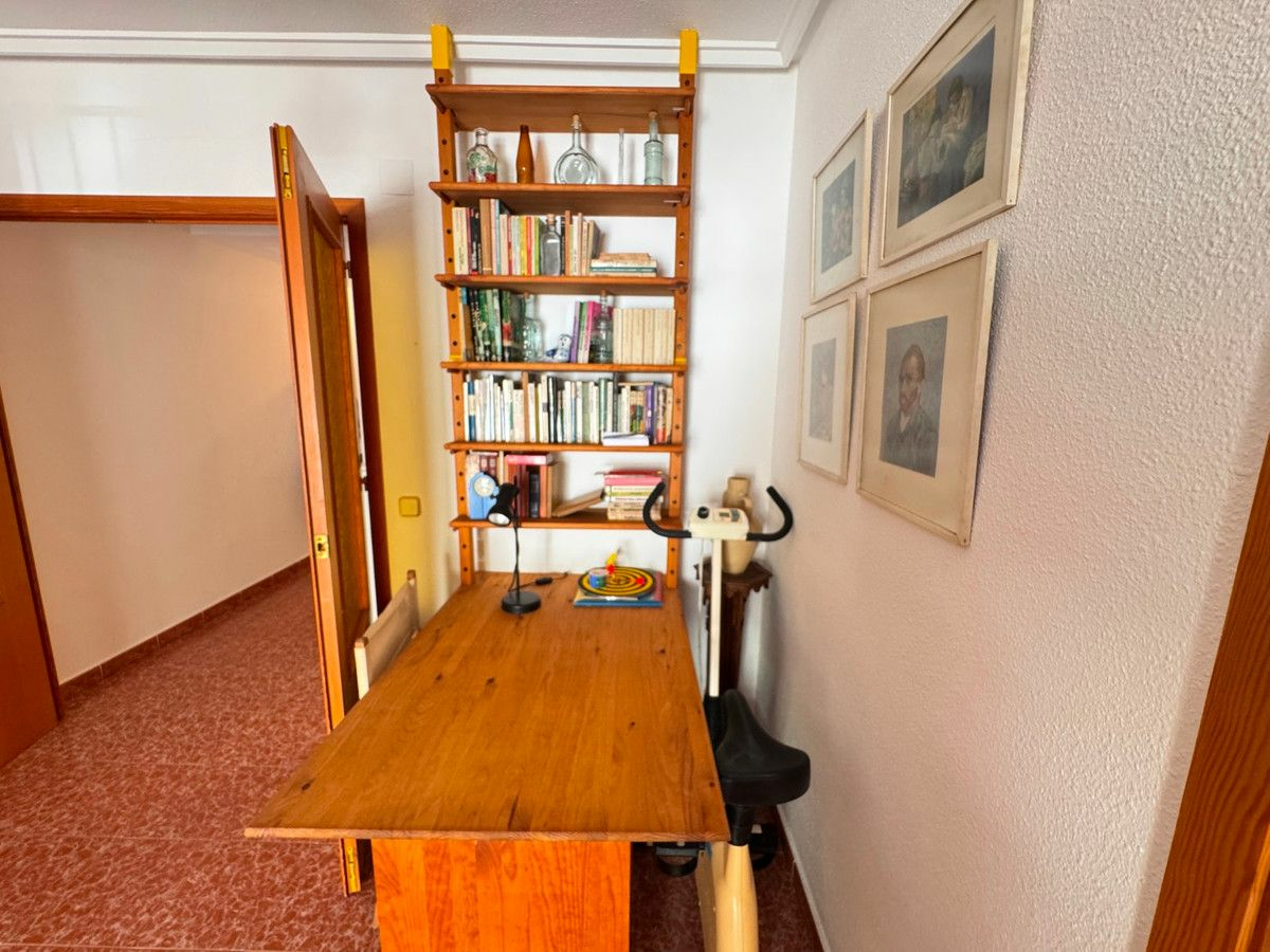 2-bedroom Apartment In Guardamar Del Segura, Spain (81 M²)