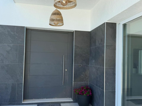 4-bedroom Villa In Algorfa, Spain (283 M²)