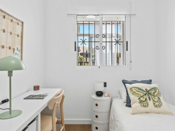 2-bedroom Apartment In Daya Nueva, Spain (68 M²)