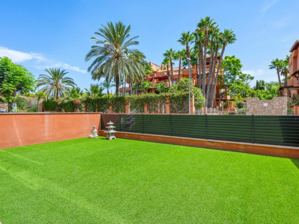 2-bedroom Apartment In Orihuela Costa, Spain (87 M²)