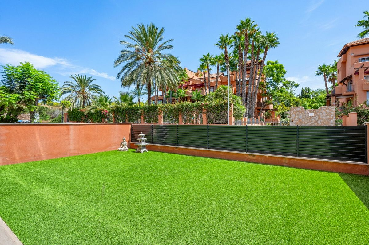 2-bedroom Apartment In Orihuela Costa, Spain (87 M²)