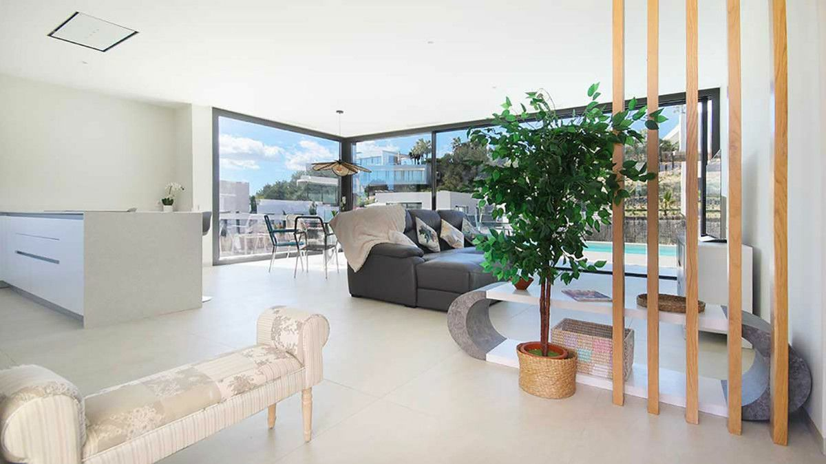3-bedroom Villa In Orihuela, Spain (240 M²)