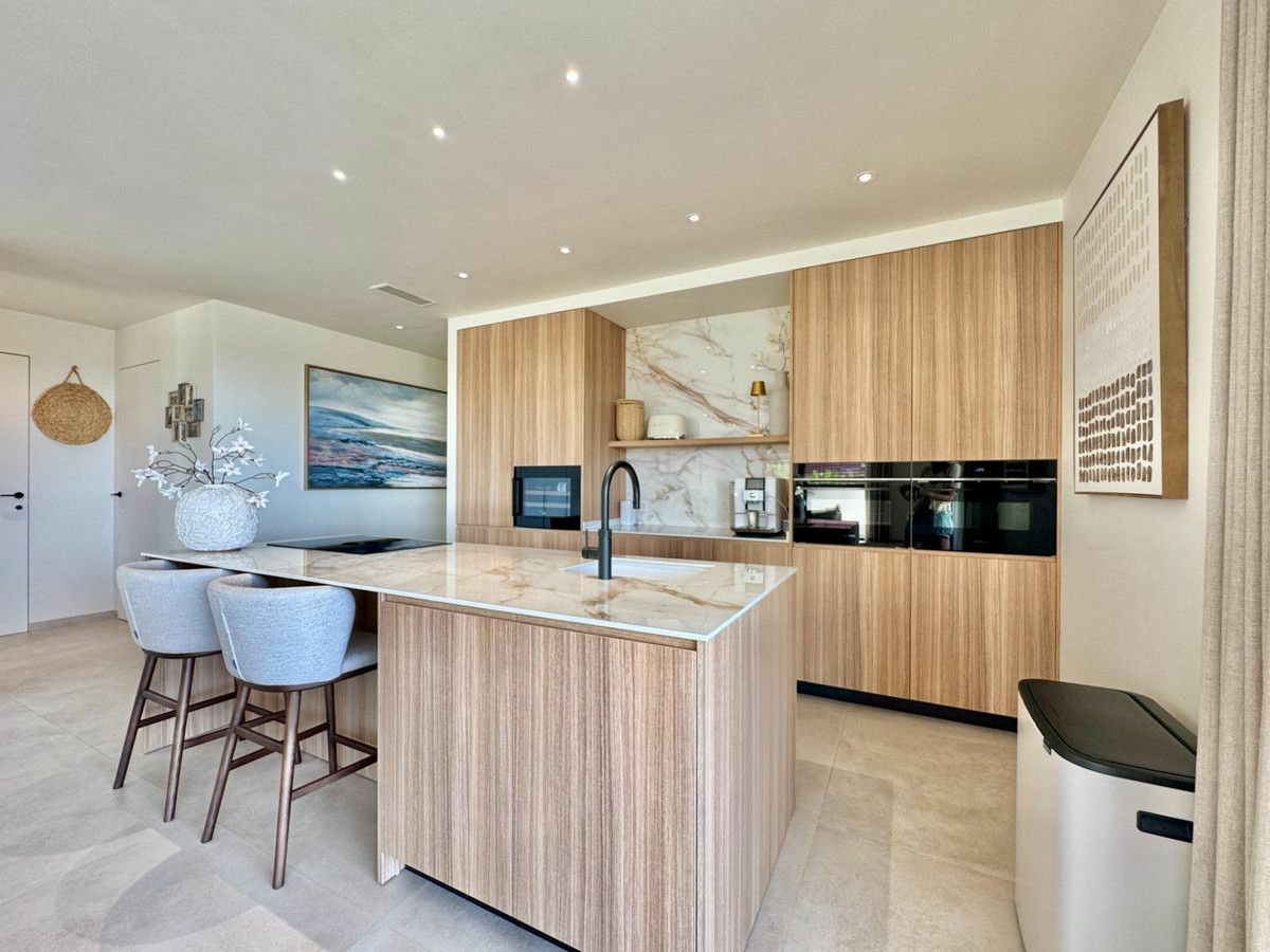 3-bedroom Apartment In Orihuela, Spain (220 M²)