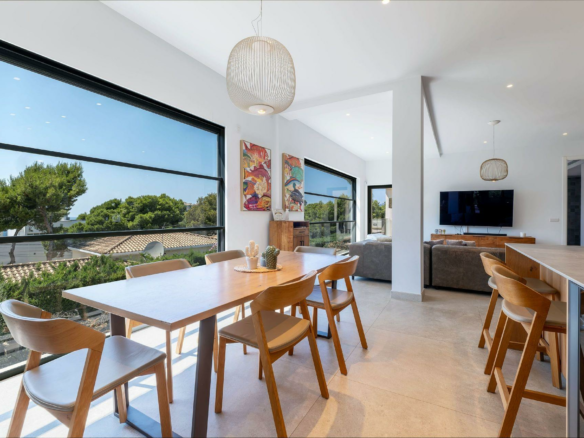 4-bedroom Villa In Calvià, Spain (526 M²)