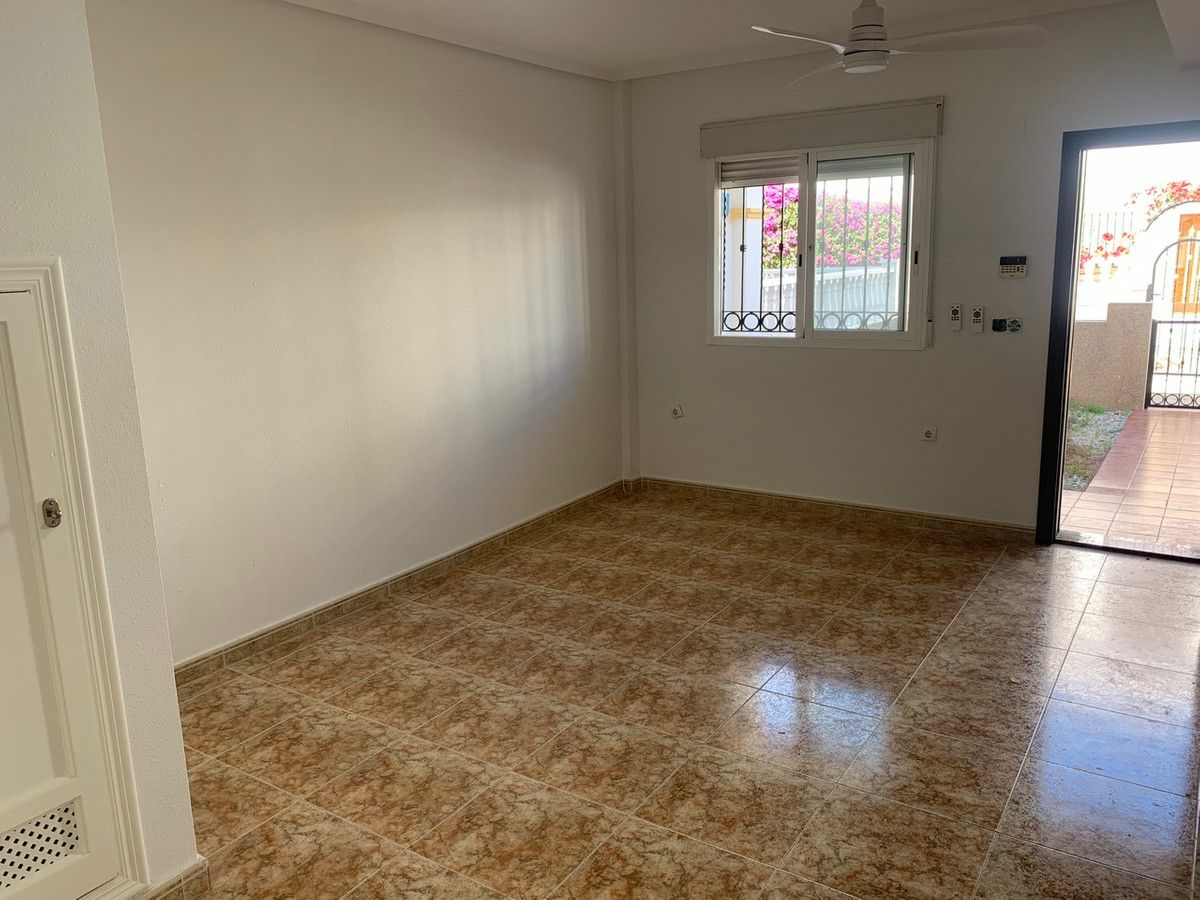 2-bedroom House In Orihuela Costa, Spain (78 M²)