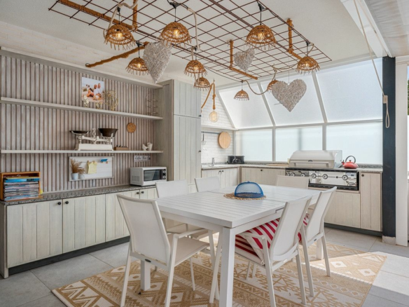 3-bedroom Apartment In Guardamar Del Segura, Spain (108 M²)