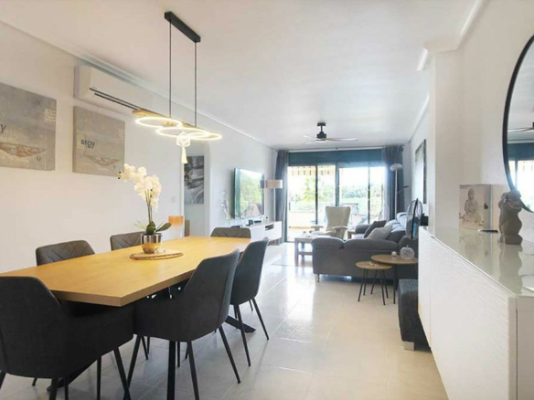 2-bedroom Apartment In Orihuela Costa, Spain (99 M²)