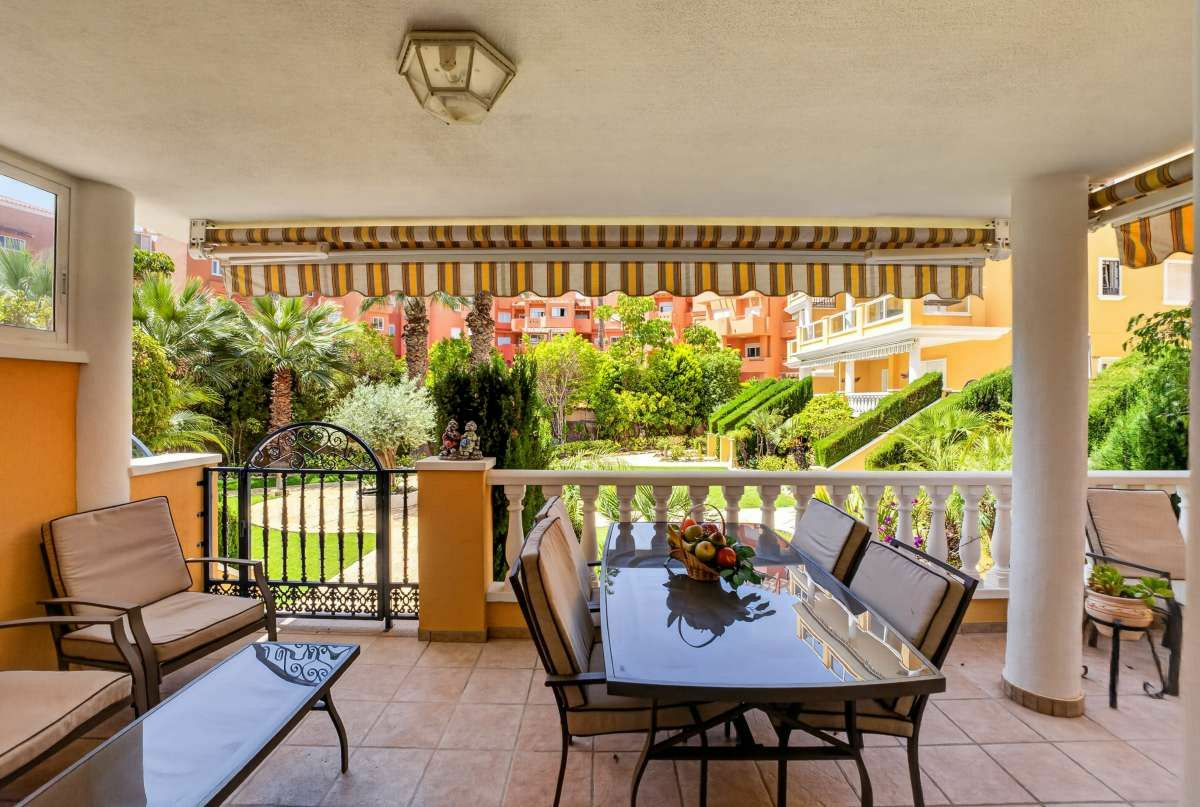 2-bedroom Apartment In Torrevieja, Spain (76 M²)