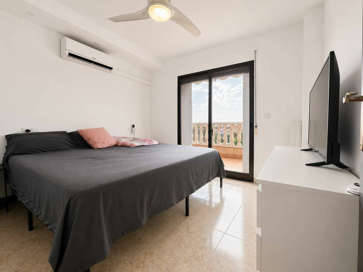 2-bedroom Villa In Orihuela Costa, Spain (77 M²)